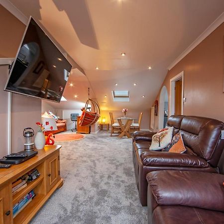 Premium 2Nd Floor 2 Bed Apt Sleeps 4 Adults In Oban Town Eksteriør bilde