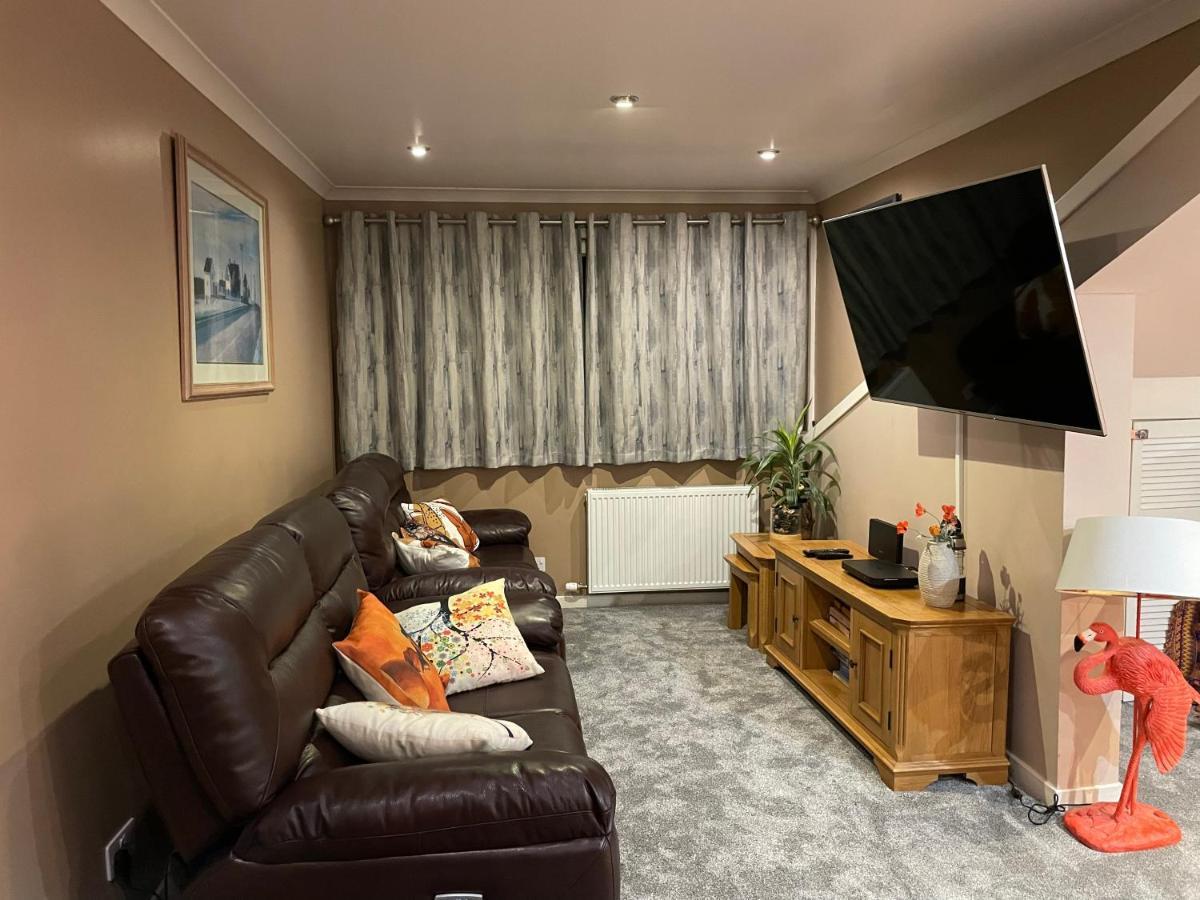 Premium 2Nd Floor 2 Bed Apt Sleeps 4 Adults In Oban Town Eksteriør bilde
