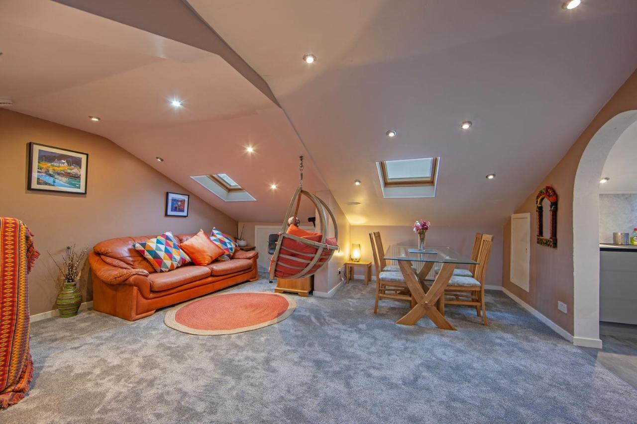 Premium 2Nd Floor 2 Bed Apt Sleeps 4 Adults In Oban Town Eksteriør bilde