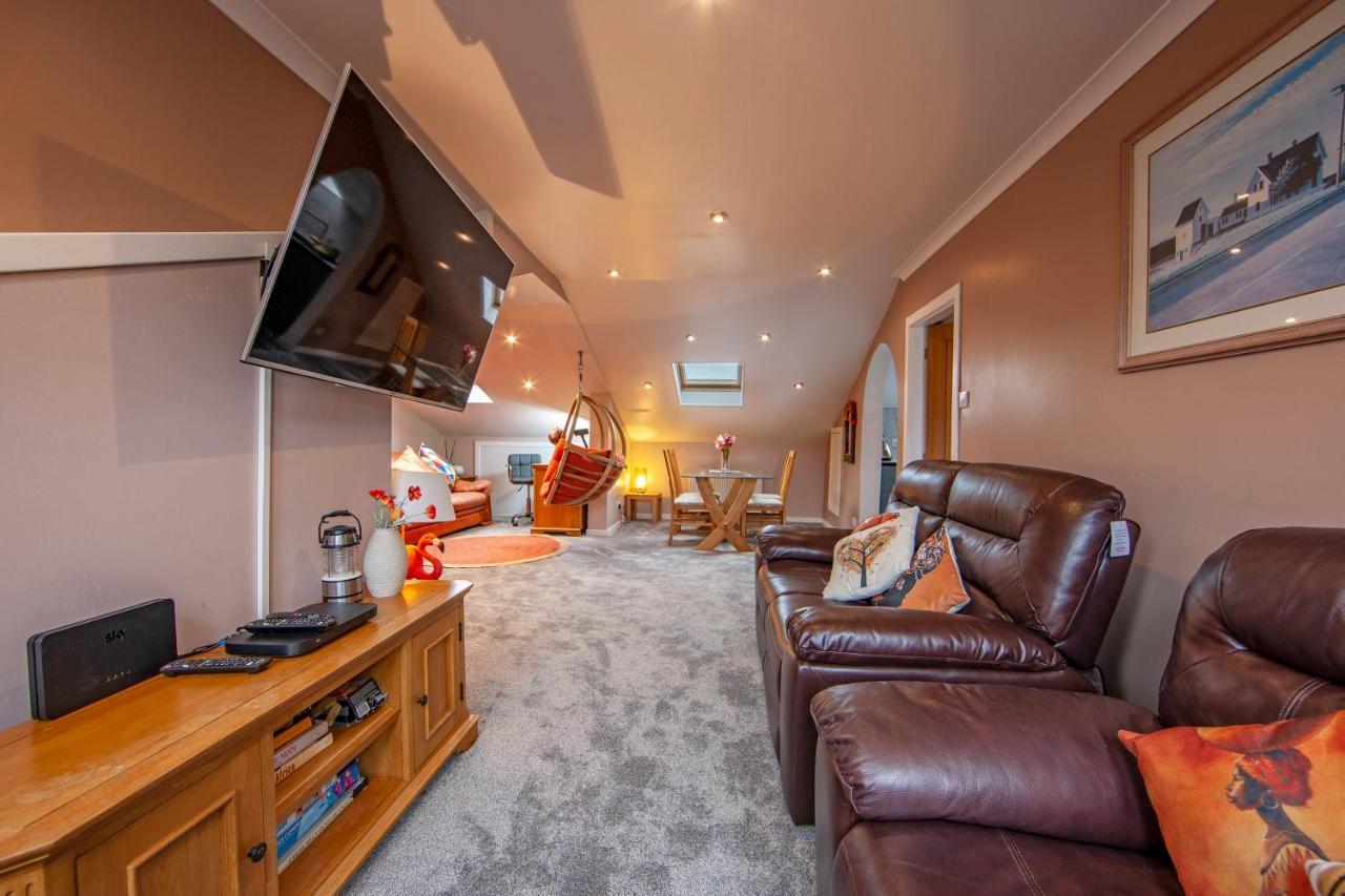 Premium 2Nd Floor 2 Bed Apt Sleeps 4 Adults In Oban Town Eksteriør bilde